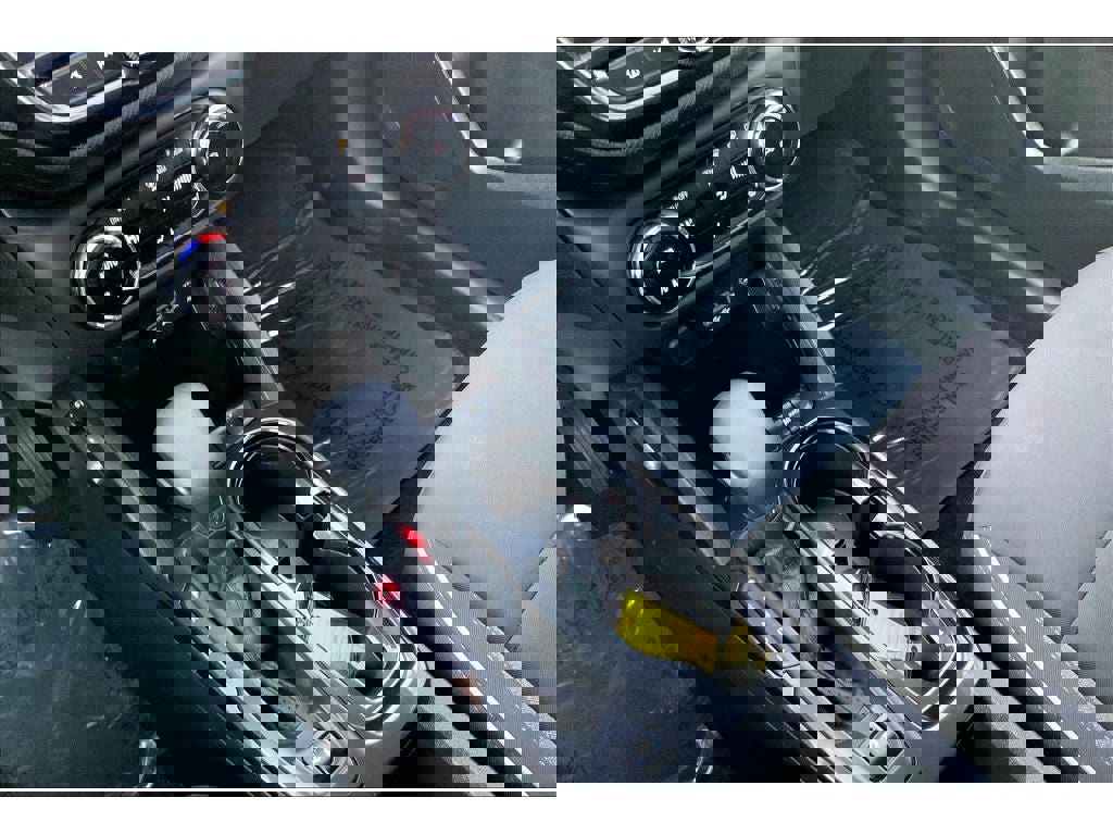 Used 2023 Chevrolet TrailBlazer LT w/ Convenience Package image 19