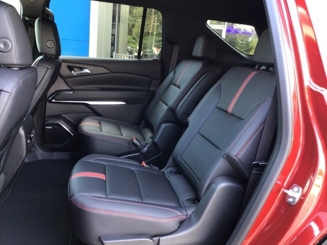 New 2026 Chevrolet Traverse RS w/ LPO, Floor Liner Package image 21