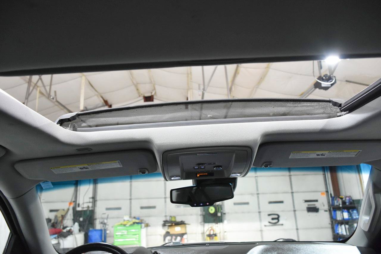 Used 2015 Chevrolet Tahoe LTZ AWD/4WD image 14