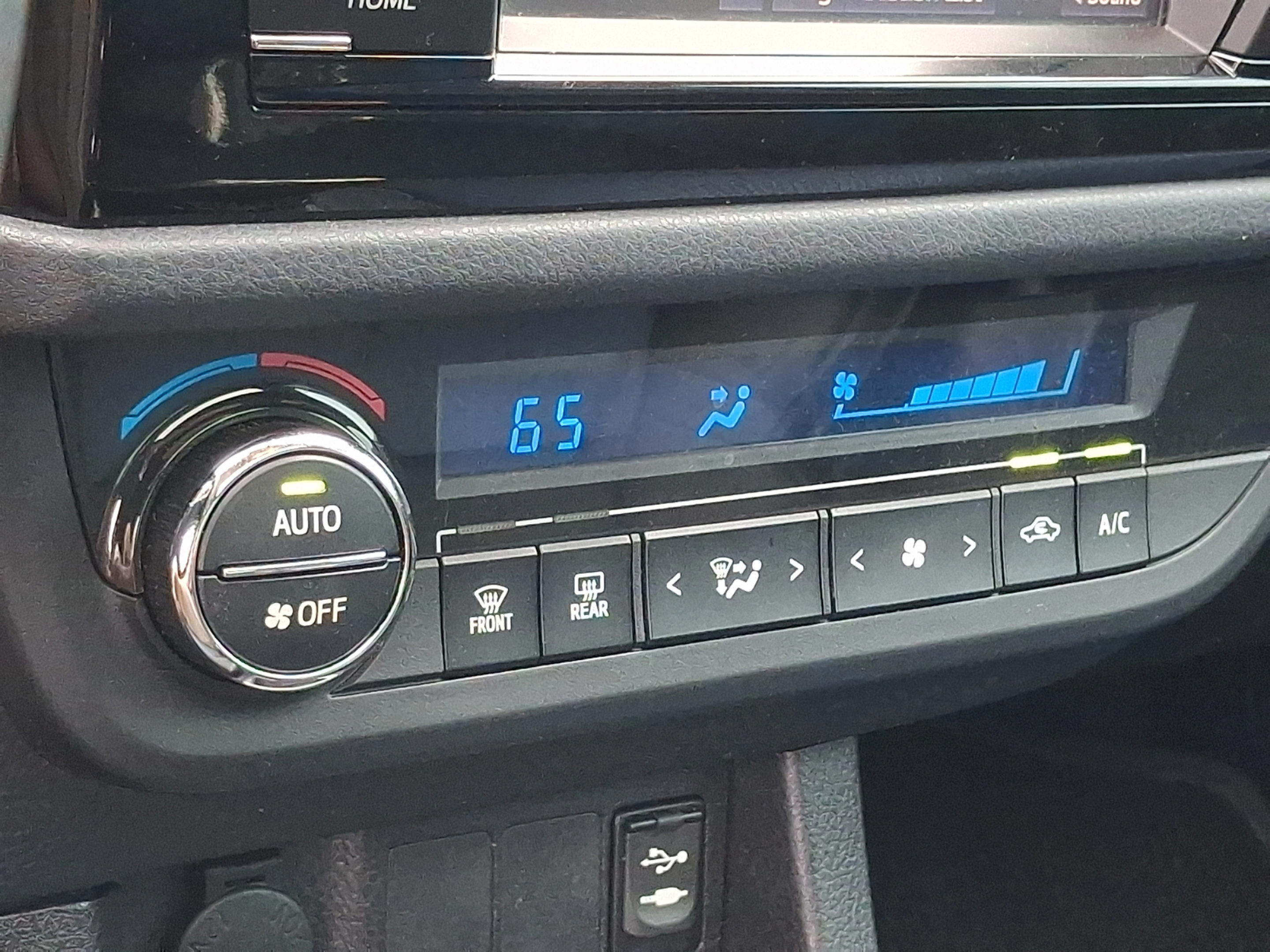 Used 2015 Toyota Corolla S FWD image 14