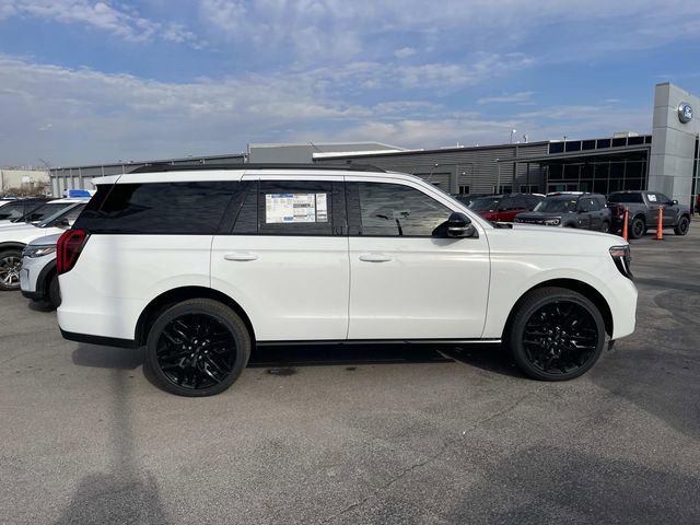 New 2026 Ford Expedition Platinum w/ Stealth Performance Package video 2