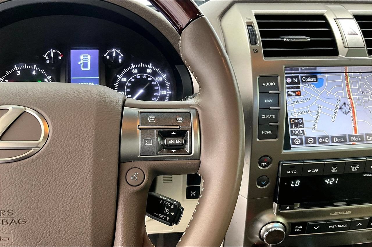Used 2014 Lexus GX 460 w/ Premium Package AWD/4WD image 22