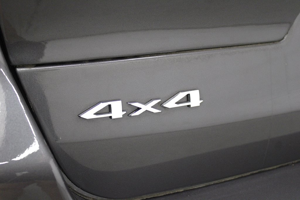 Certified 2023 Jeep Grand Cherokee L Limited AWD/4WD image 47