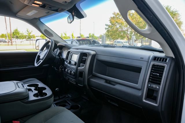 Used 2018 RAM 2500 Tradesman w/ Chrome Appearance Group AWD/4WD image 33