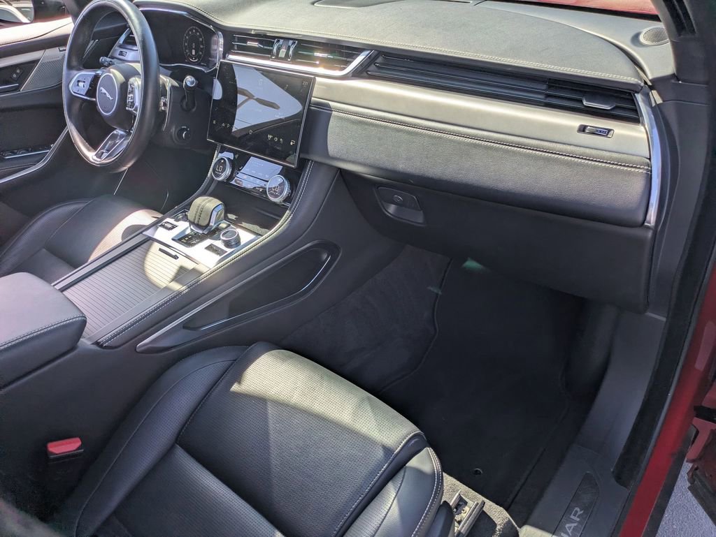 Used 2024 Jaguar F-PACE R-Dynamic S AWD/4WD image 30