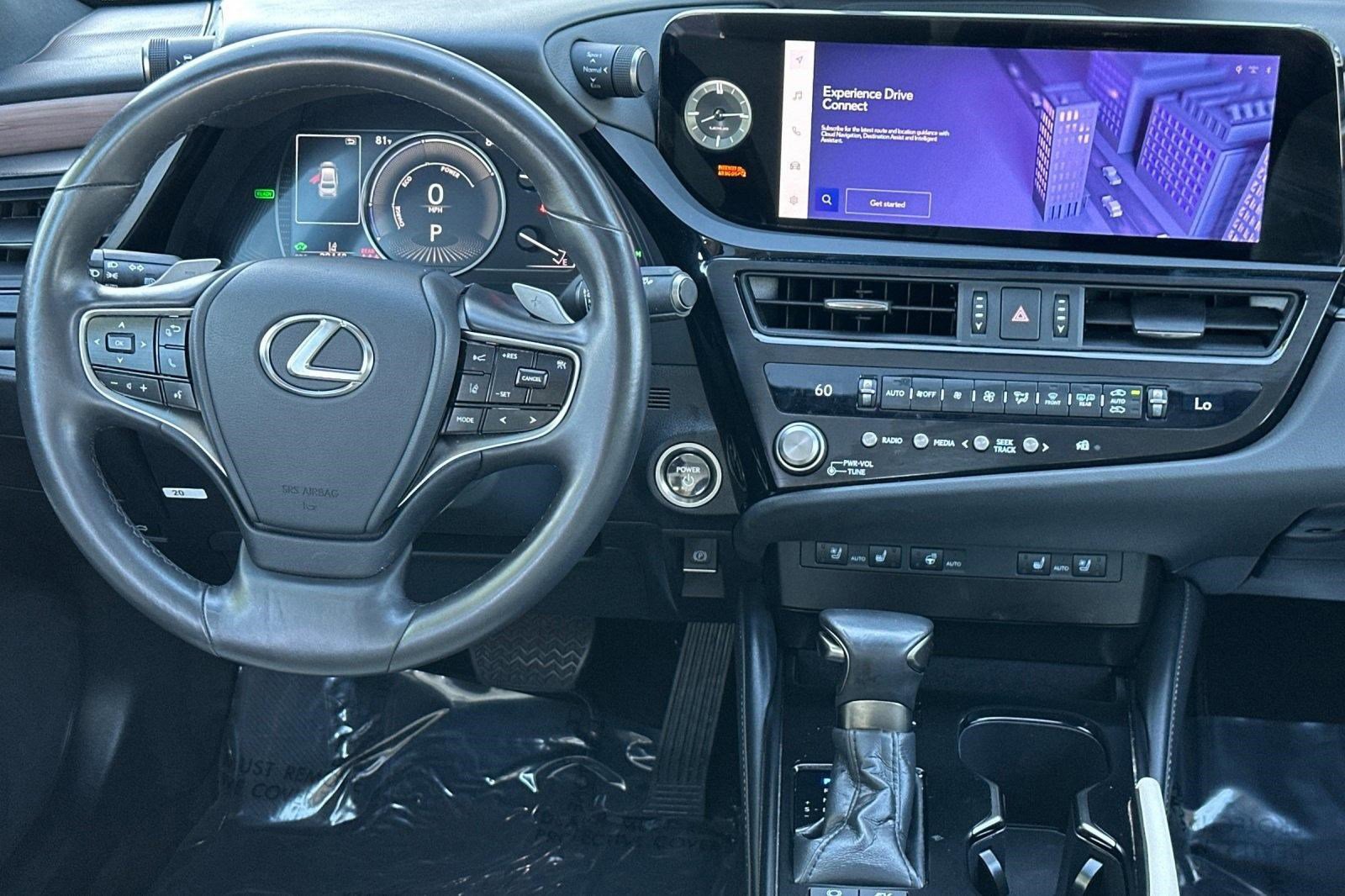 Certified 2025 Lexus ES 300h w/ Premium Package image 4