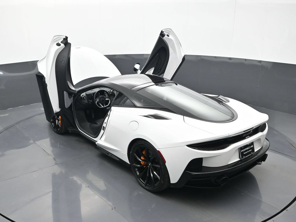 Used 2025 McLaren GTS RWD image 23