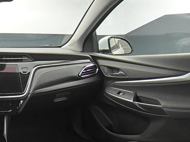 Used 2023 Chevrolet Bolt EUV LT w/ Driver Confidence Package FWD image 19