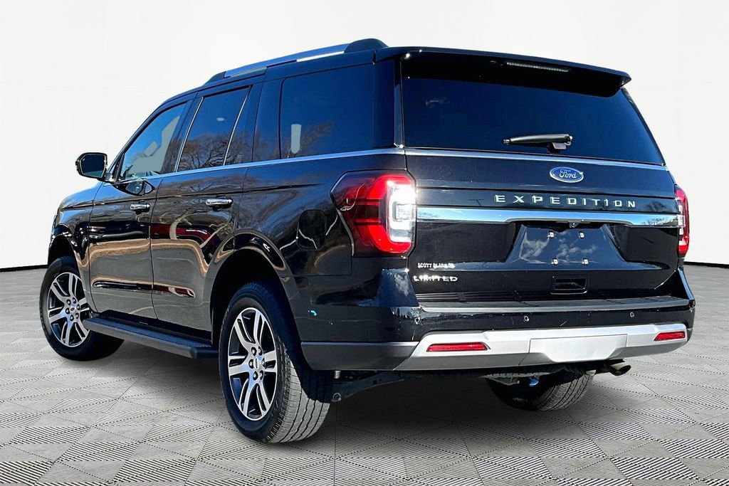 Used 2024 Ford Expedition Limited image 4