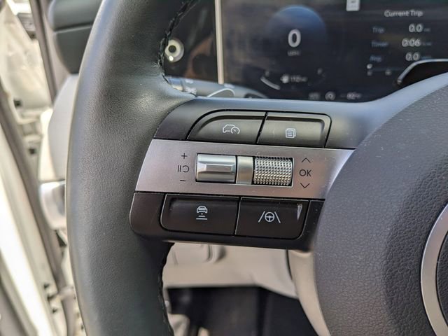 Used 2025 Hyundai Tucson Limited image 32