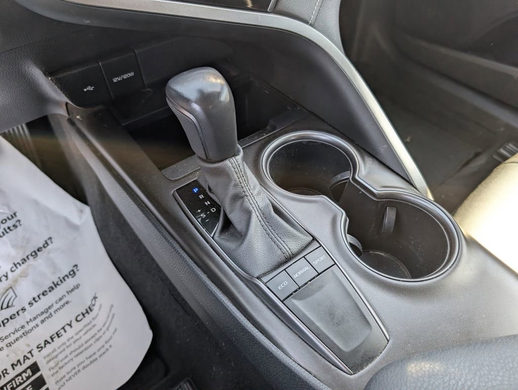 Used 2023 Toyota Camry SE image 16