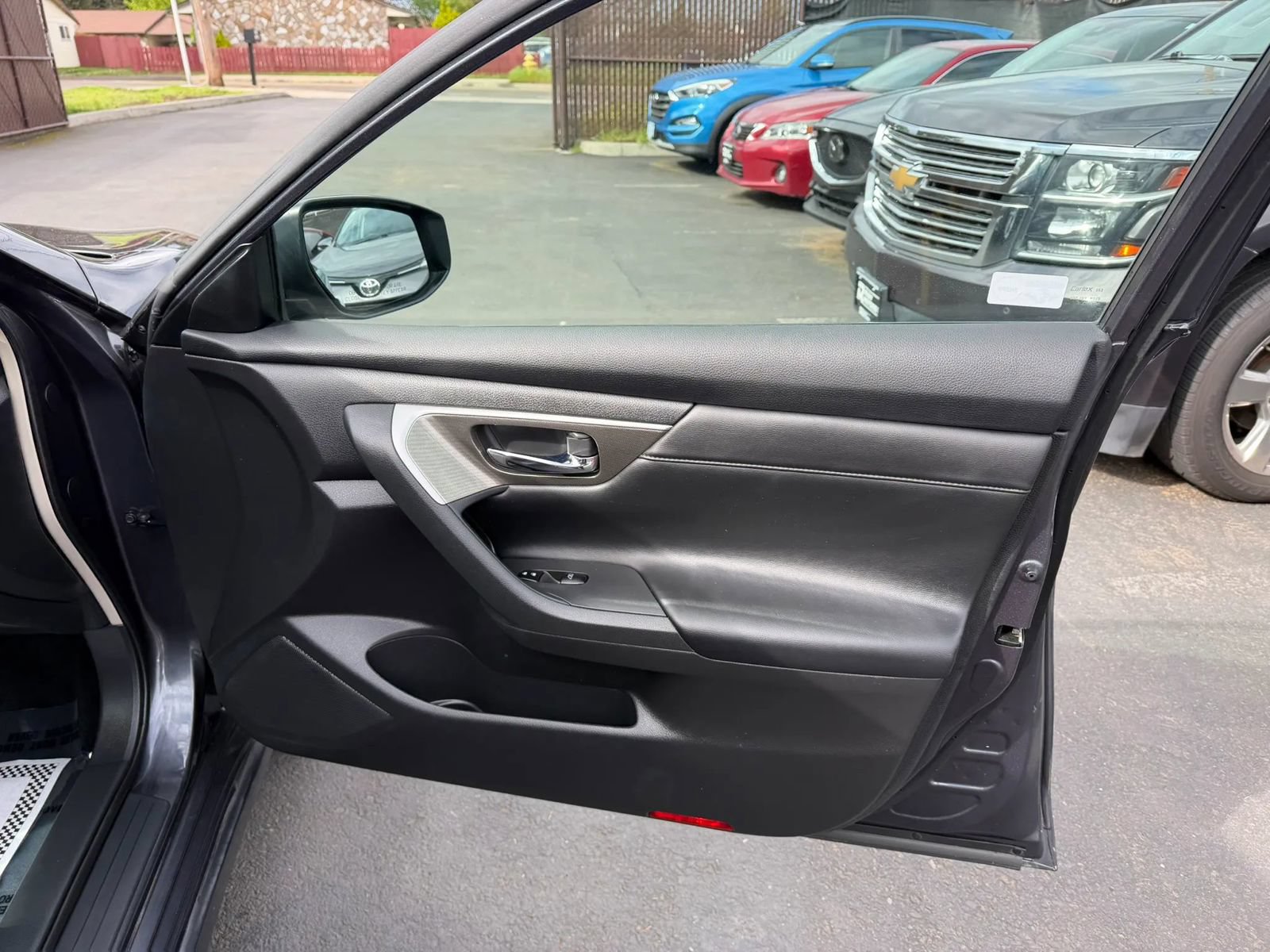 Used 2013 Nissan Altima 2.5 SL FWD image 14