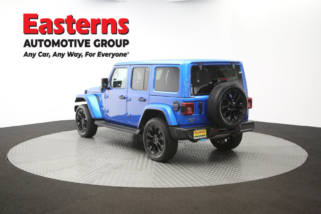 Used 2024 Jeep Wrangler Unlimited Sahara w/ Technology Group AWD/4WD image 66