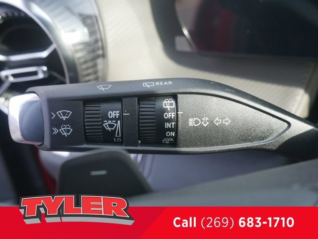 New 2026 Chevrolet Equinox LT w/ Convenience Package II AWD/4WD image 24