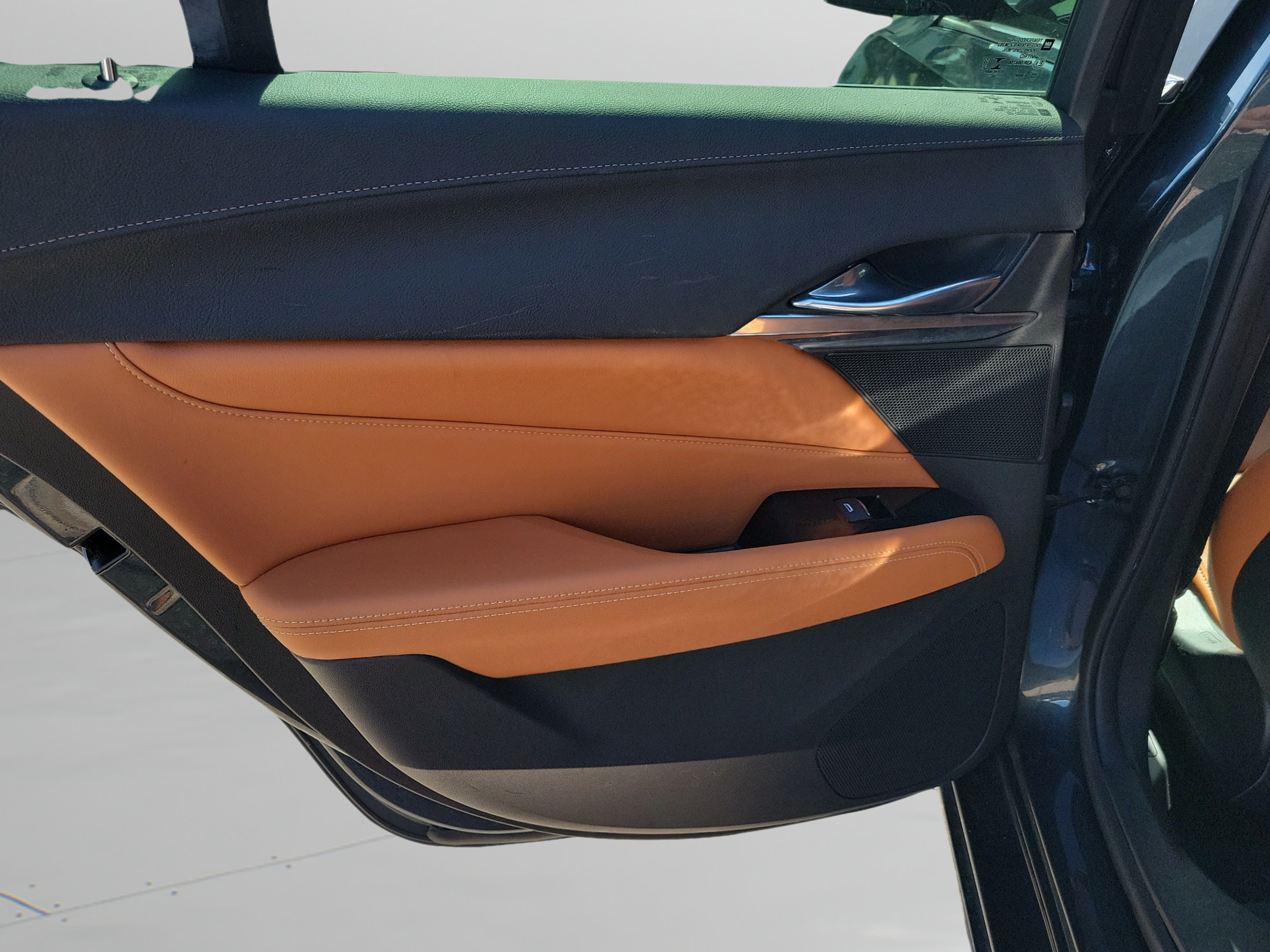 Used 2021 Cadillac CT4 Premium Luxury RWD image 6