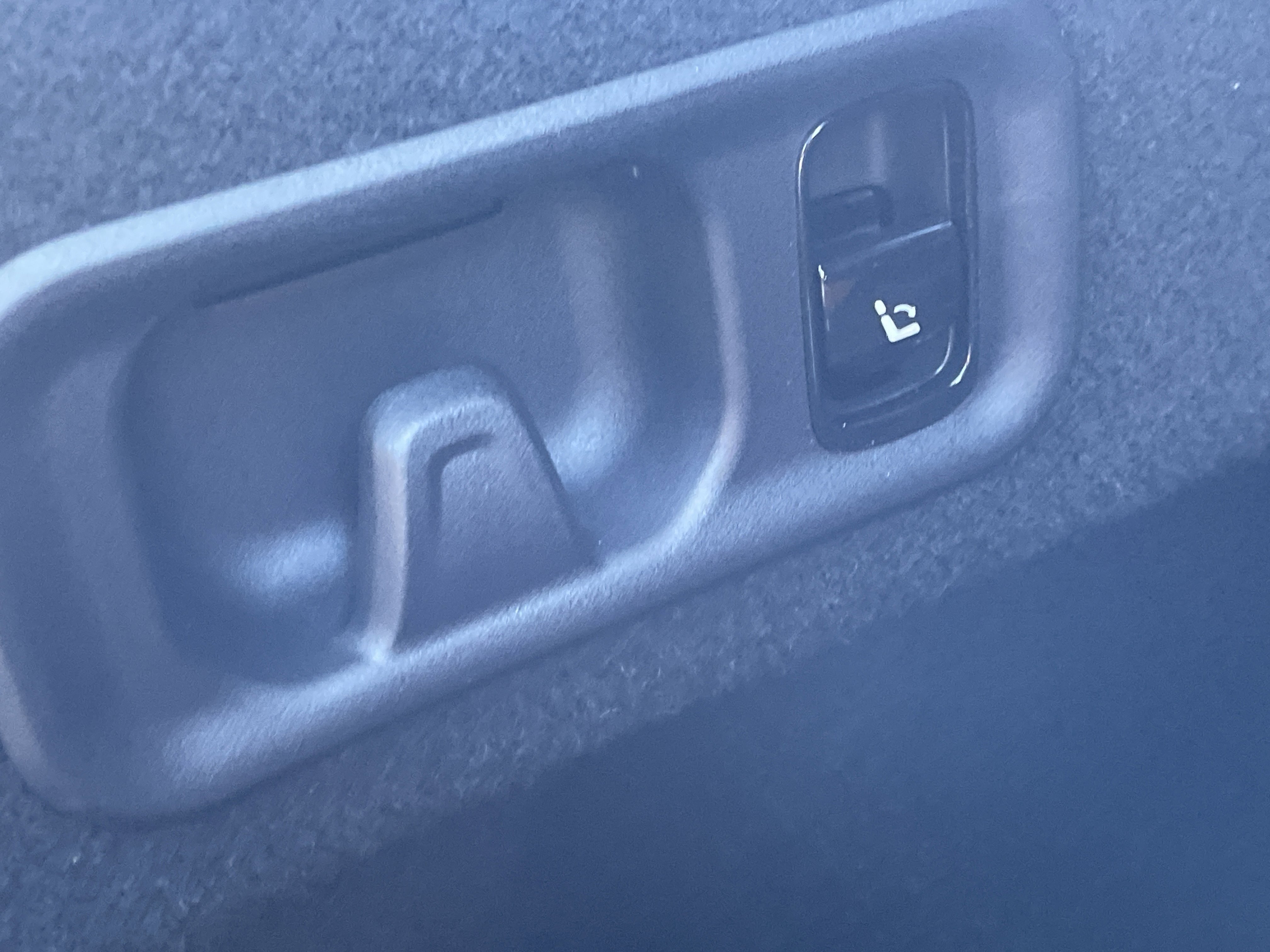 New 2026 Mercedes-Benz E 53 AMG e 4MATIC Sedan image 10