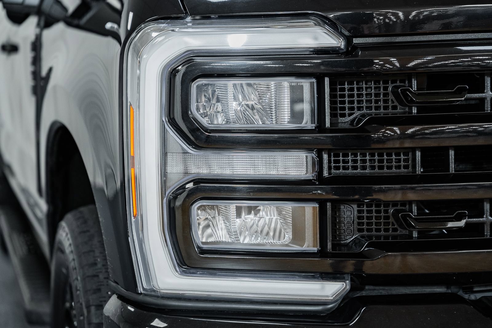 Used 2024 Ford F250 Lariat w/ Lariat Ultimate Package image 13