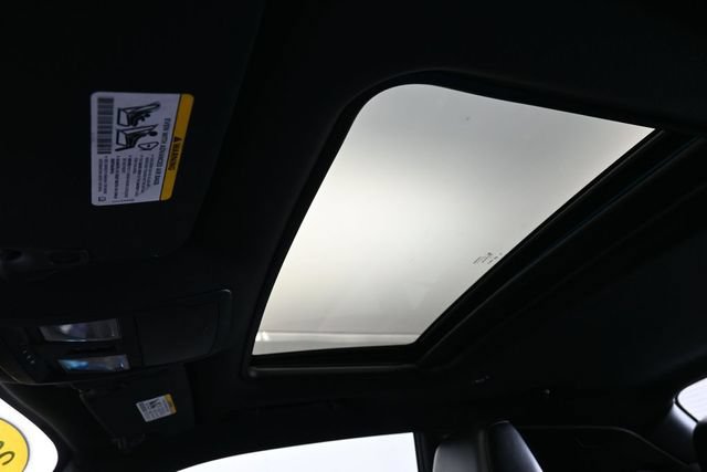 Used 2015 Dodge Challenger R/T Plus RWD image 41