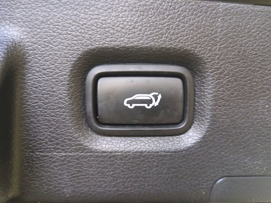 Used 2022 Hyundai Santa Fe Limited image 15