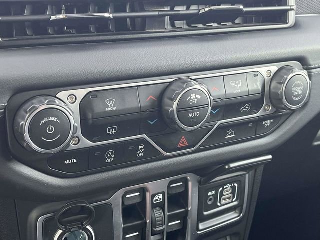 Used 2025 Jeep Wrangler Rubicon image 30