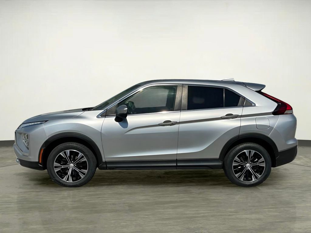 Used 2022 Mitsubishi Eclipse Cross SE image 3