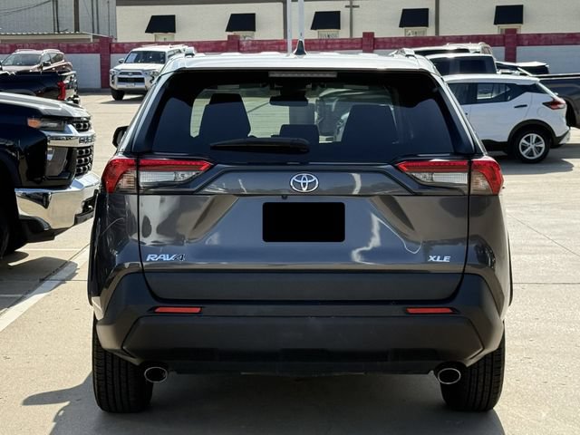 Used 2024 Toyota RAV4 XLE FWD image 5