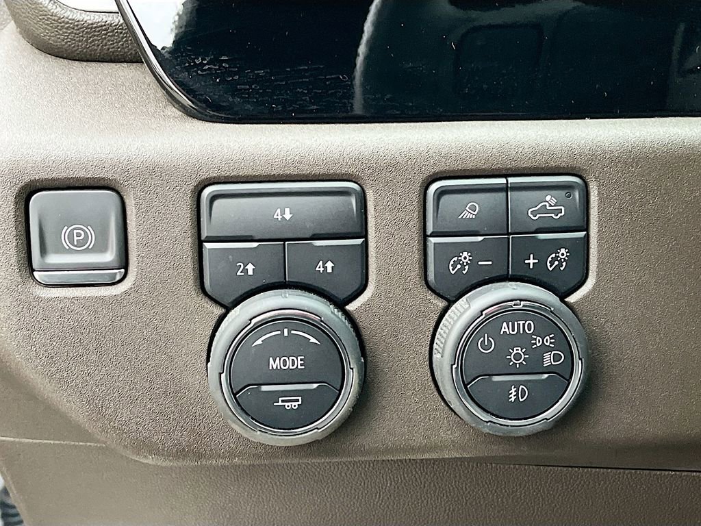 Used 2024 Chevrolet Silverado 2500 LT w/ Safety Package image 10