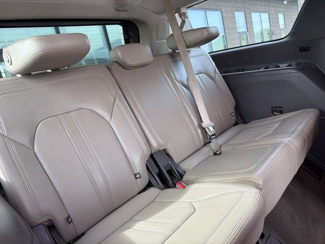 Used 2021 Ford Expedition Max Limited AWD/4WD image 33