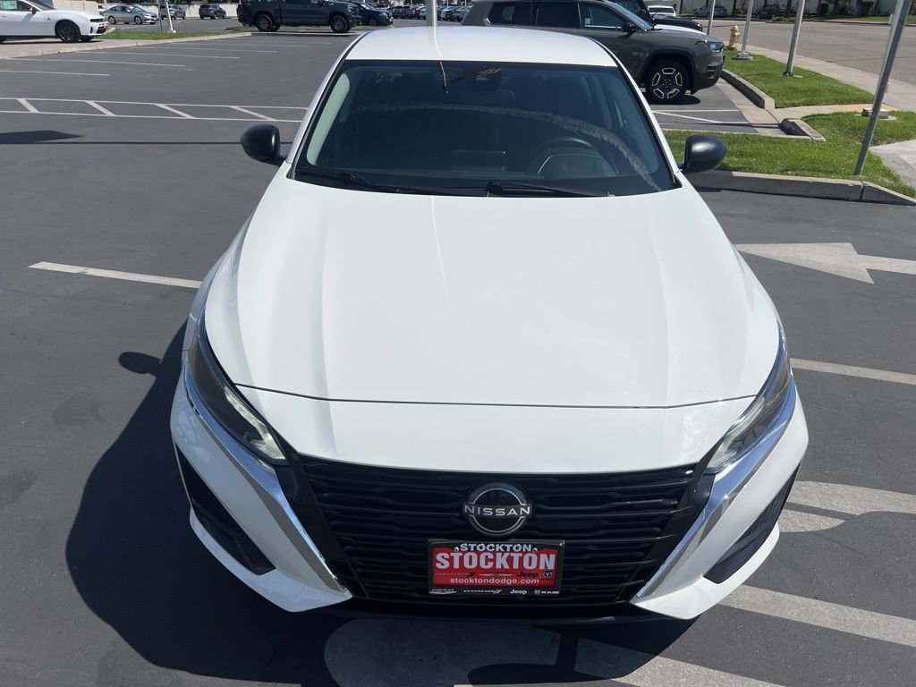Used 2025 Nissan Altima 2.5 SV FWD image 5