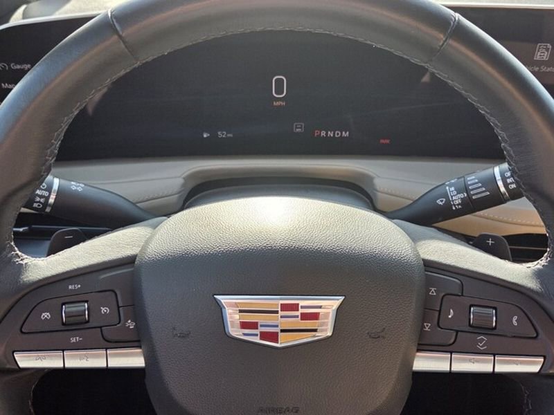 Certified 2025 Cadillac XT4 Premium Luxury image 14