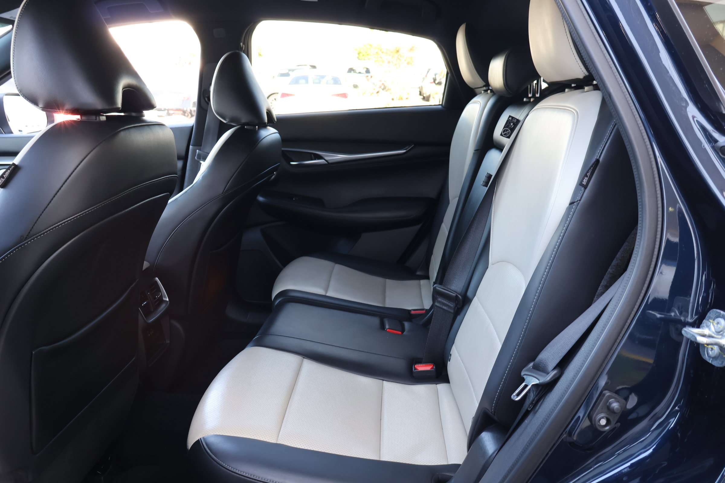 Certified 2023 INFINITI QX55 Essential image 17