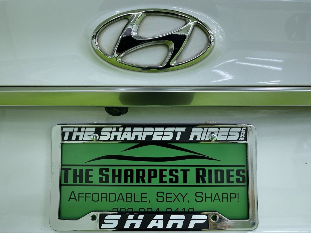 Used 2019 Hyundai Santa Fe AWD image 11