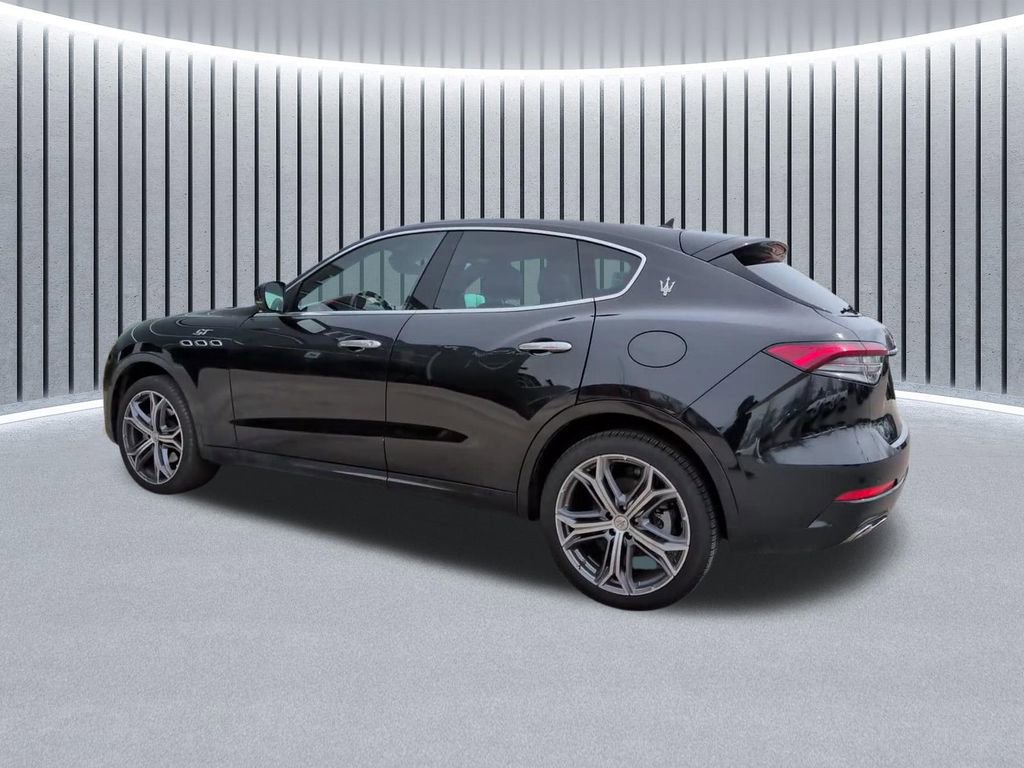 Used 2023 Maserati Levante GT image 11