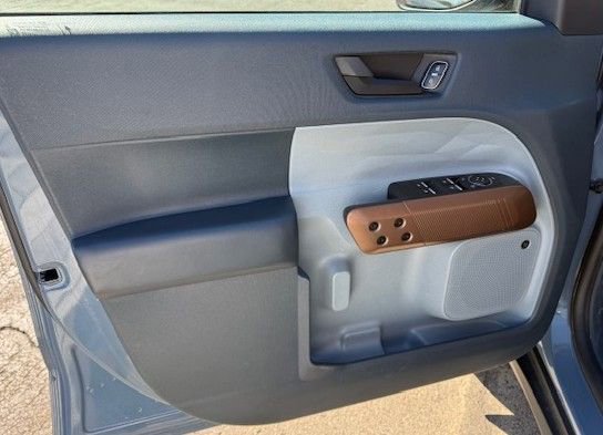 Used 2024 Ford Maverick Lariat w/ 4K Tow Package image 14