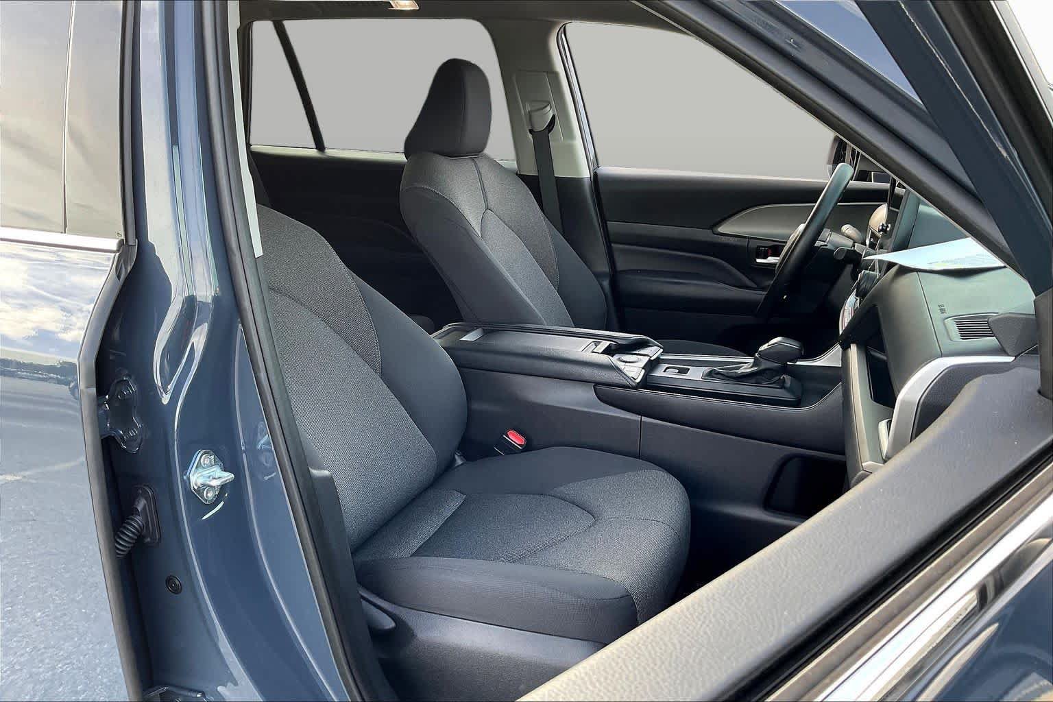 Used 2025 Toyota Grand Highlander AWD Hybrid image 9
