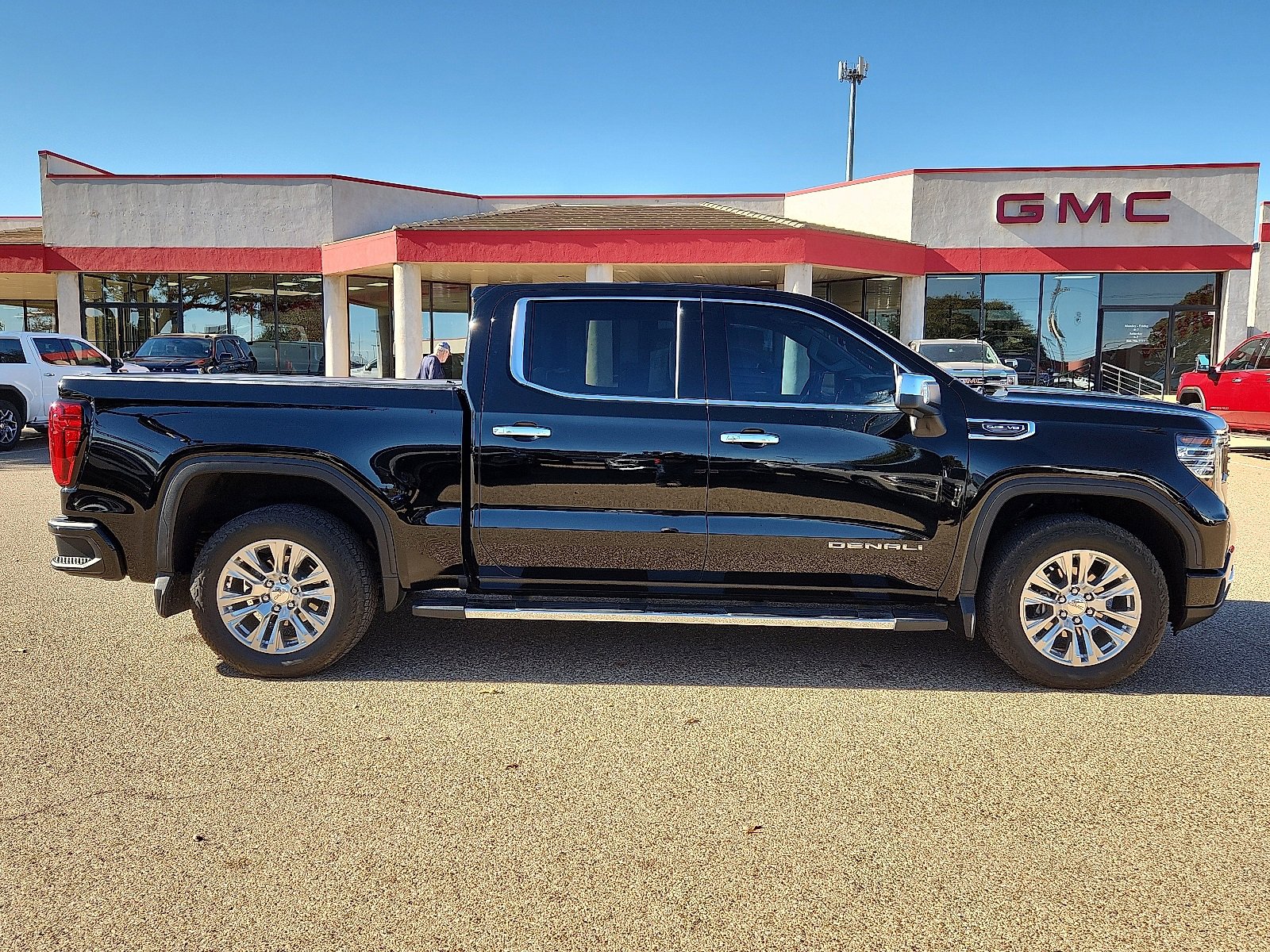 Used 2024 GMC Sierra 1500 Denali w/ Technology Package image 5