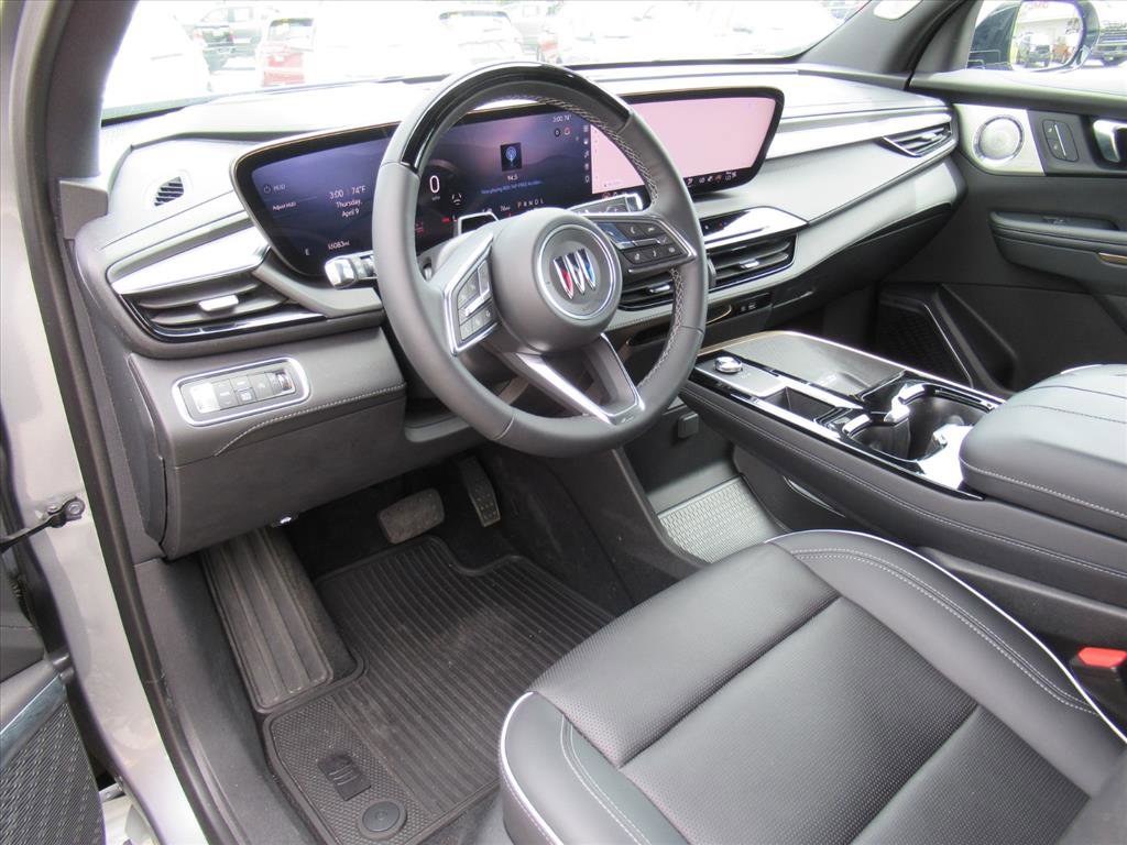 Used 2025 Buick Enclave Avenir w/ Super Cruise Package AWD/4WD image 16