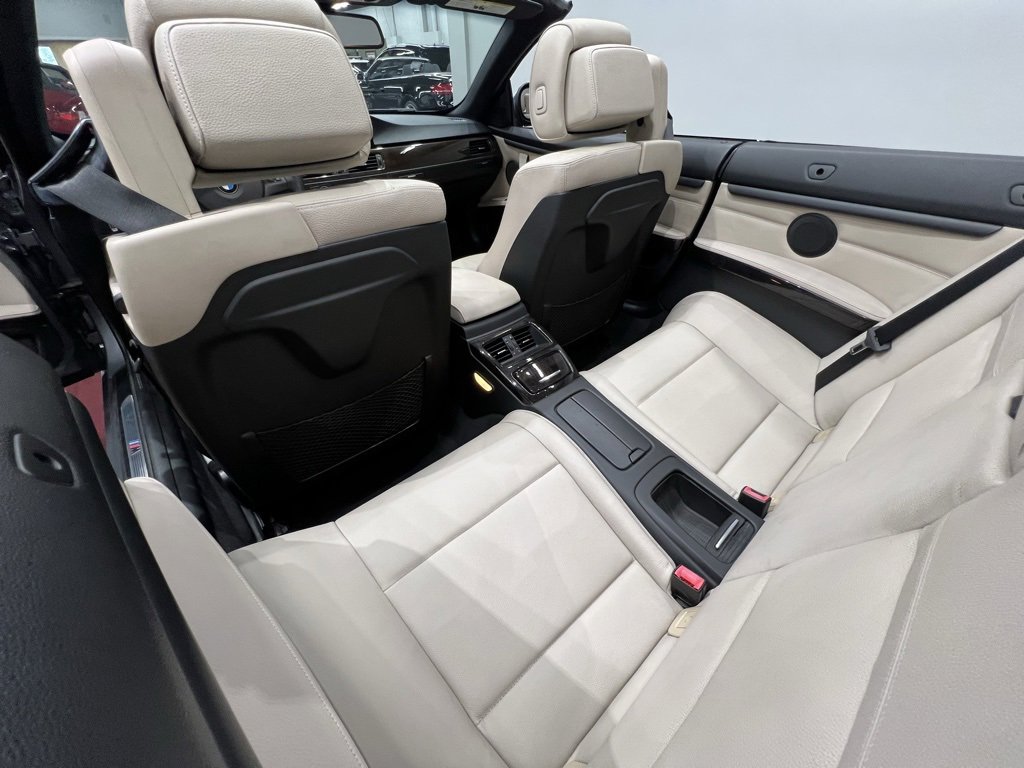 Used 2013 BMW 335i Convertible image 37