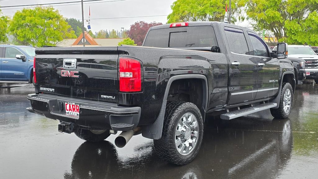 Used 2015 GMC Sierra 2500 Denali w/ Duramax Plus Package AWD/4WD image 3