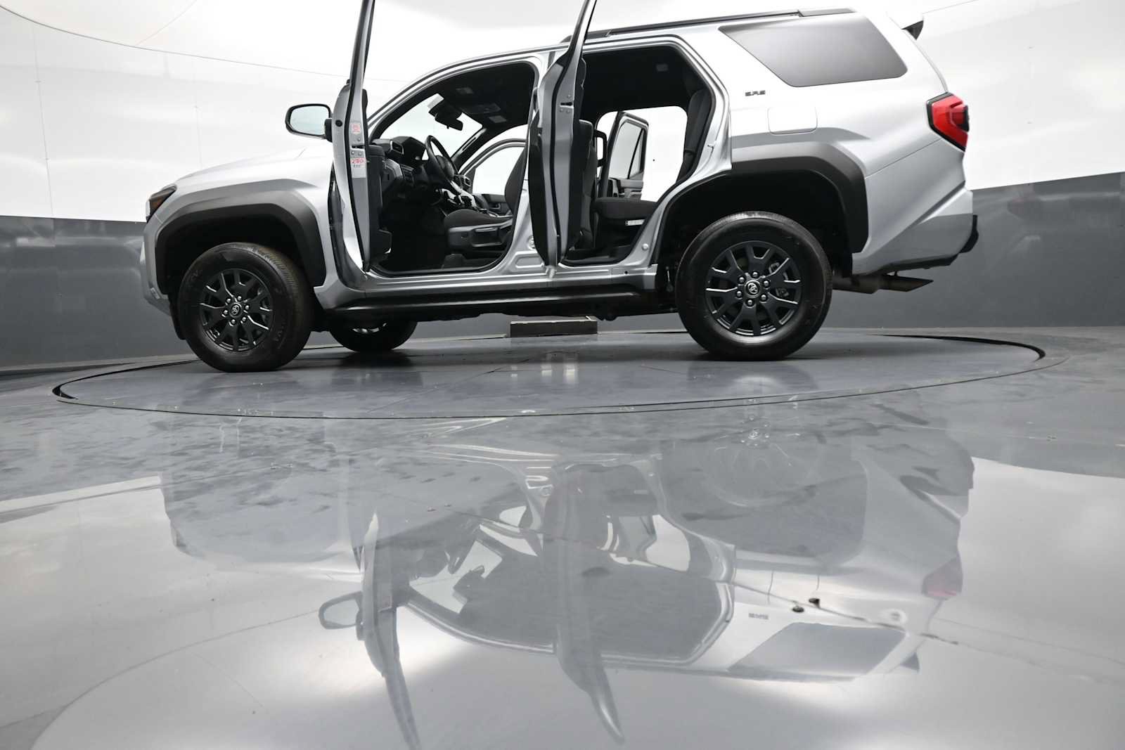 Certified 2025 Toyota 4Runner SR5 AWD/4WD image 49