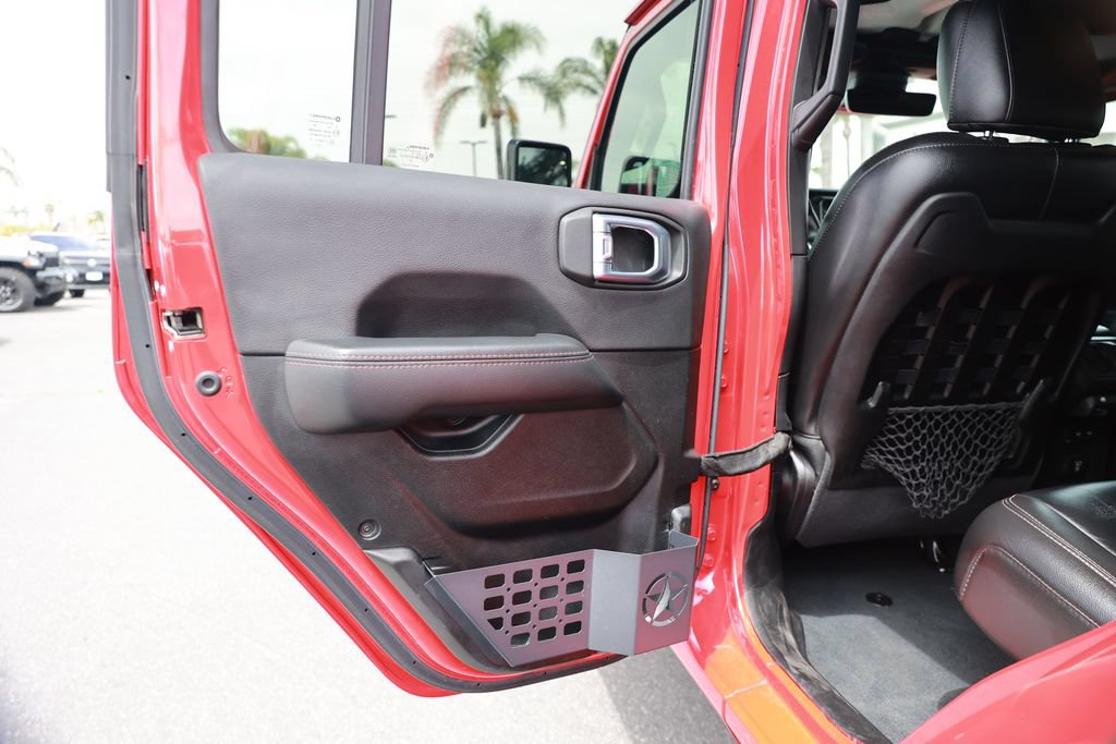 Used 2022 Jeep Wrangler Unlimited Rubicon w/ Xtreme Recon 35" Tire Package AWD/4WD image 40