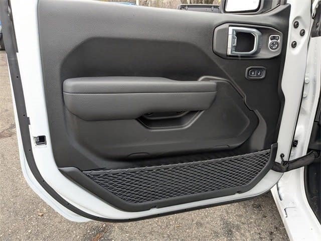 New 2026 Jeep Gladiator Sport AWD/4WD image 16