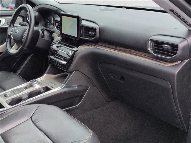 Used 2021 Ford Explorer Limited w/ Equipment Group 301A AWD/4WD image 21
