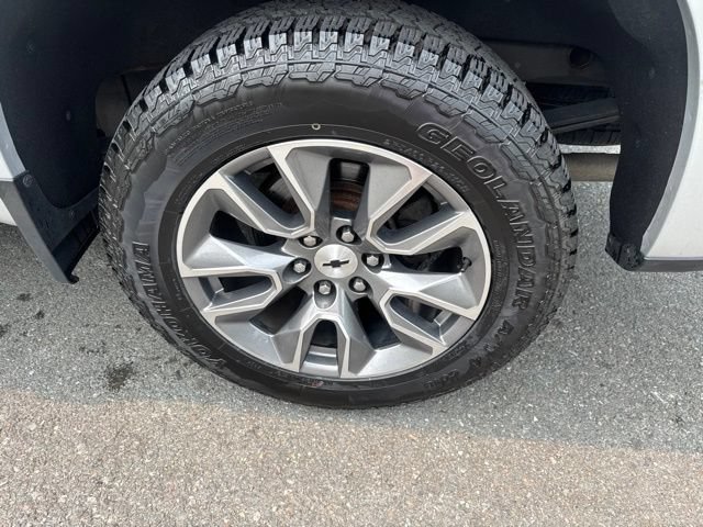 Used 2019 Chevrolet Silverado 1500 RST AWD/4WD image 11