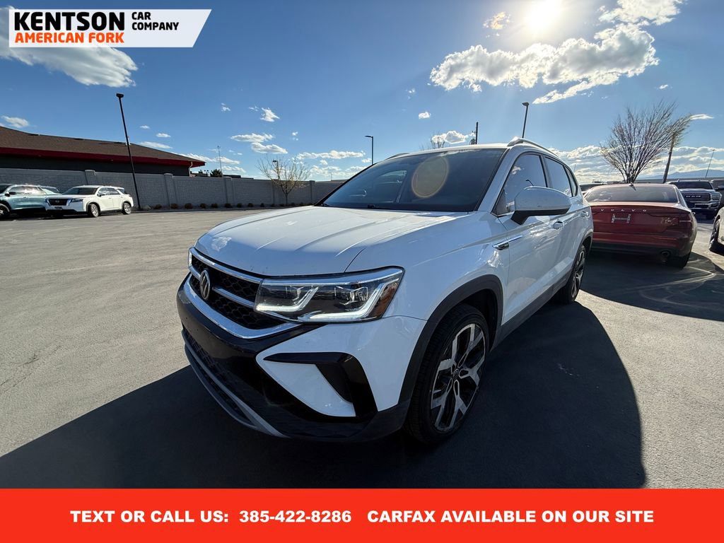 Used 2022 Volkswagen Taos SEL image 1