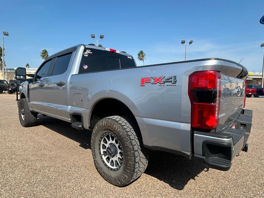 Used 2024 Ford F250 4x4 Crew Cab Super Duty image 4