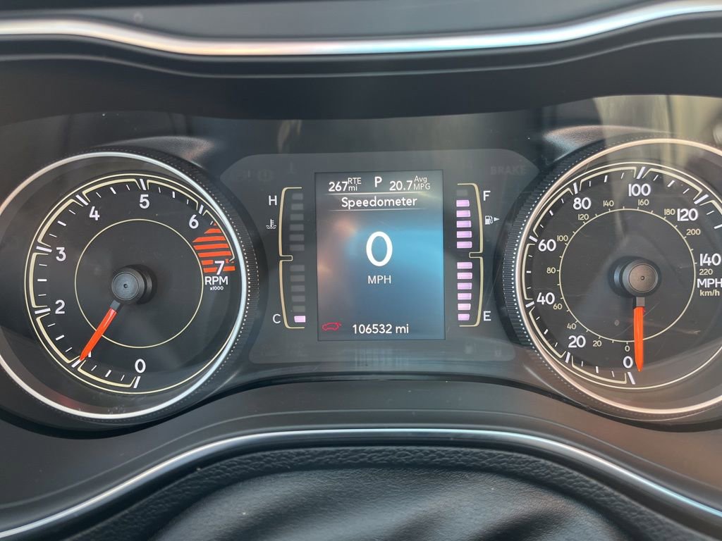 Used 2021 Jeep Cherokee Latitude Plus image 18