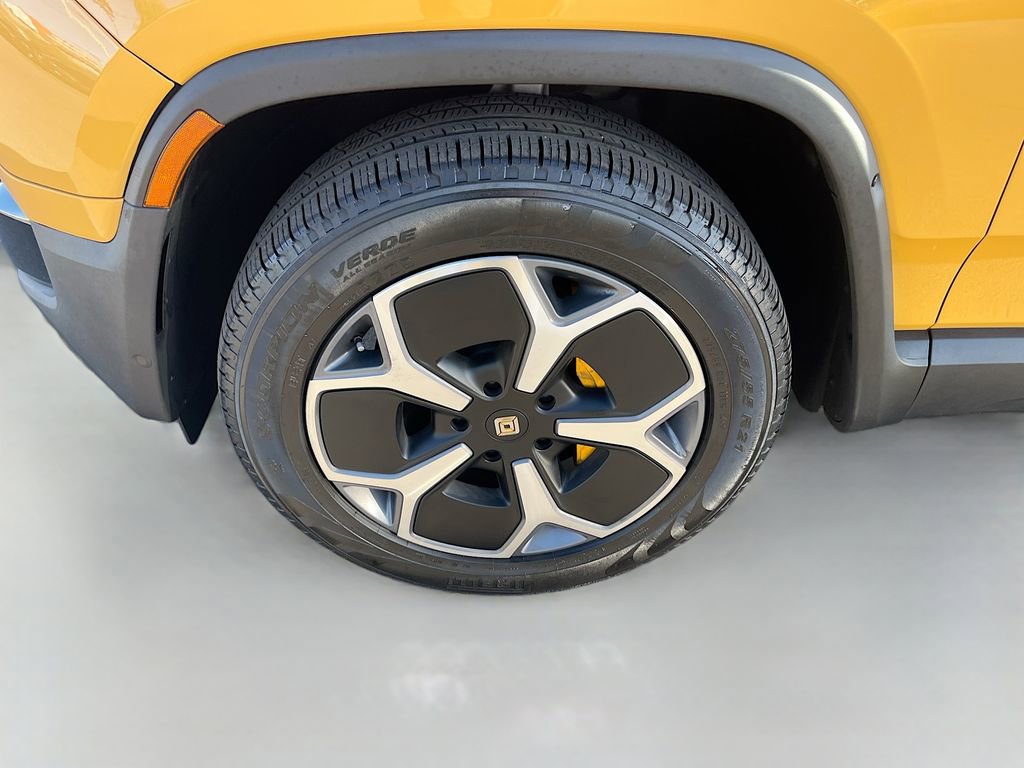 Used 2023 Rivian R1S Adventure image 31