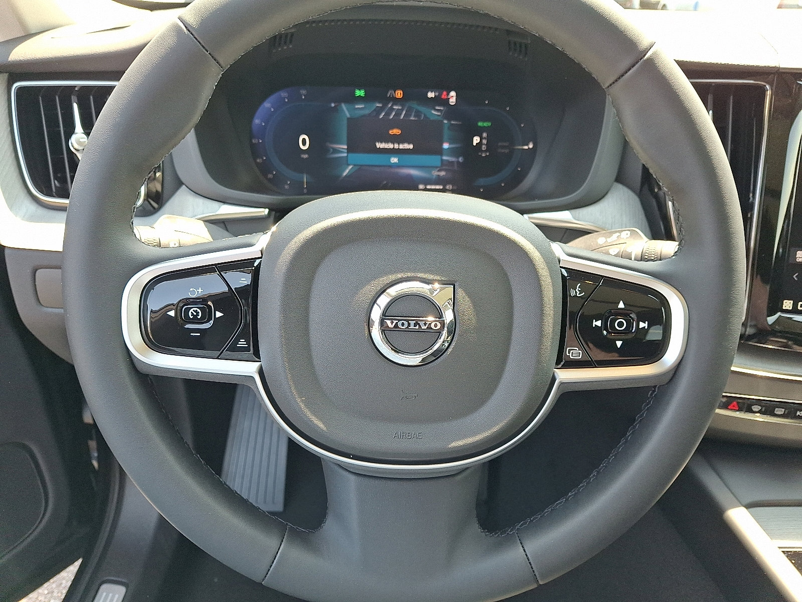 Certified 2025 Volvo XC60 T8 Plus w/ Protection Package Premier image 12