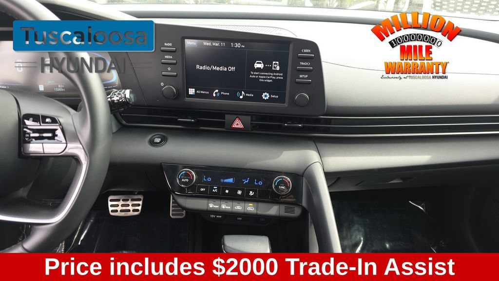 Used 2025 Hyundai Elantra Sport FWD image 26